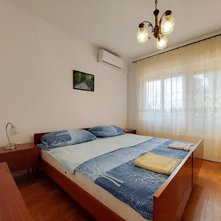 Apartment Viktor Crikvenica