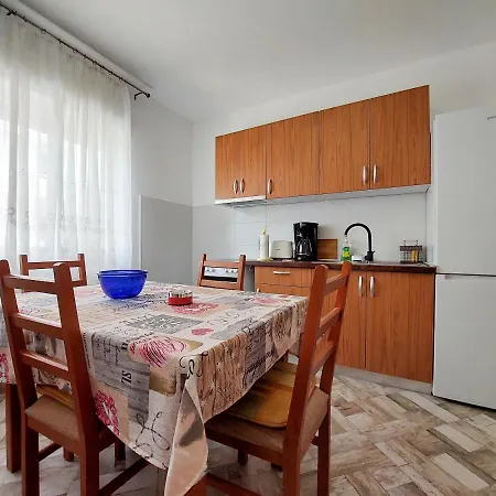 Viktor Apartment Crikvenica
